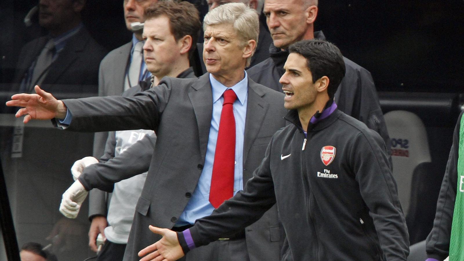 Arsene Wenger Mikel Arteta Arsenal, St. James' Park, Newcastle, May 2013