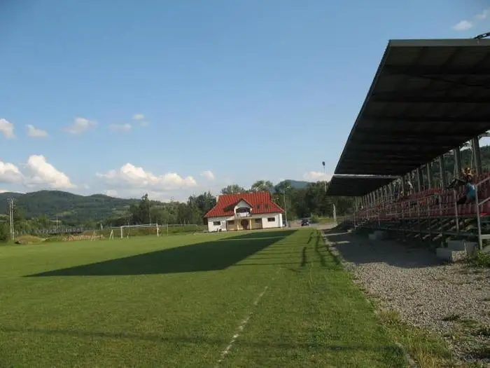 Sân vận động Stadion Pcimianki Pcim: Điểm đến thể thao hấp dẫn tại Pcim