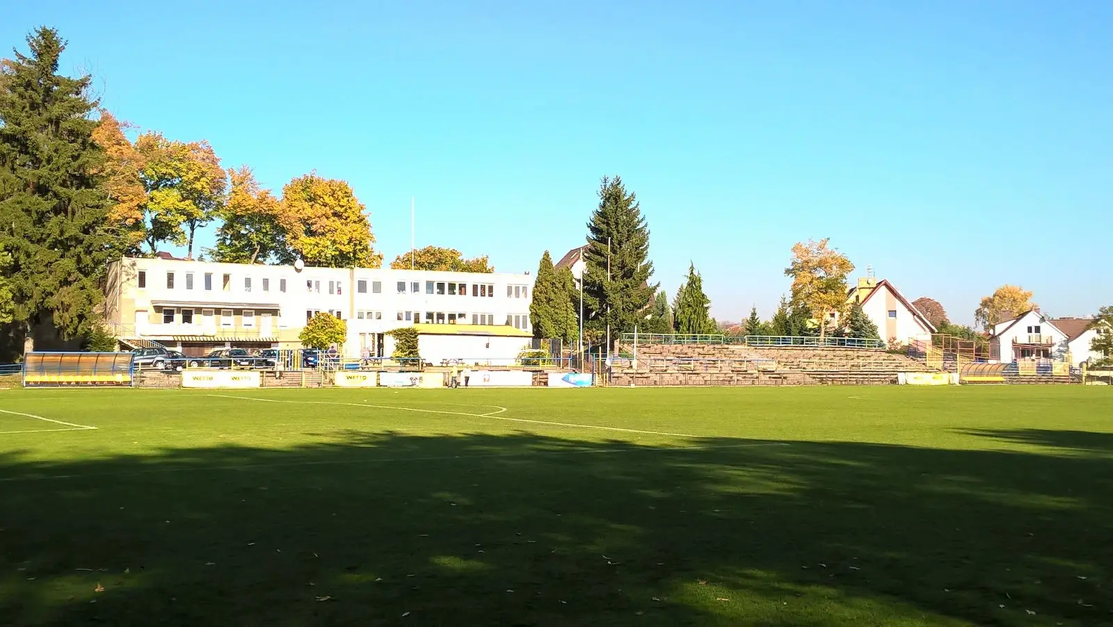 Sân vận động Stadion Stoczniowy: Khám phá lịch sử và sự kiện thể thao hấp dẫn