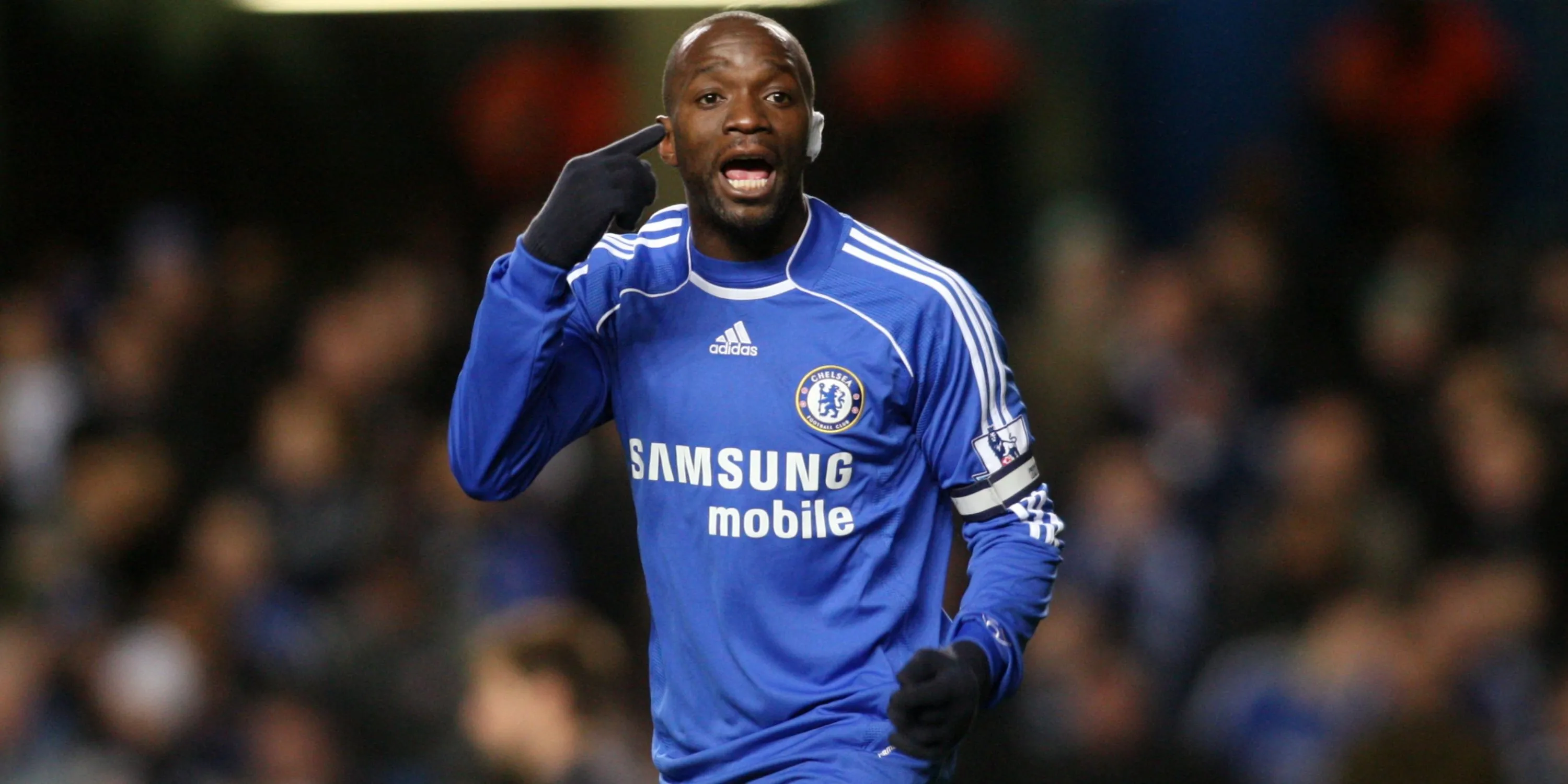 Claude Makélélé - tiền vệ phòng ngự huyền thoại của Chelsea và người định hình 'vai trò Makélélé'