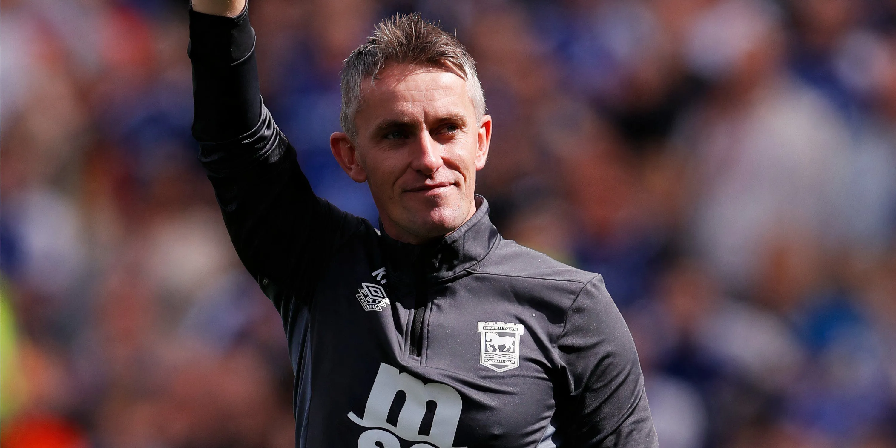 HLV Kieran McKenna của Ipswich Town đối mặt dự đoán xuống hạng Premier League