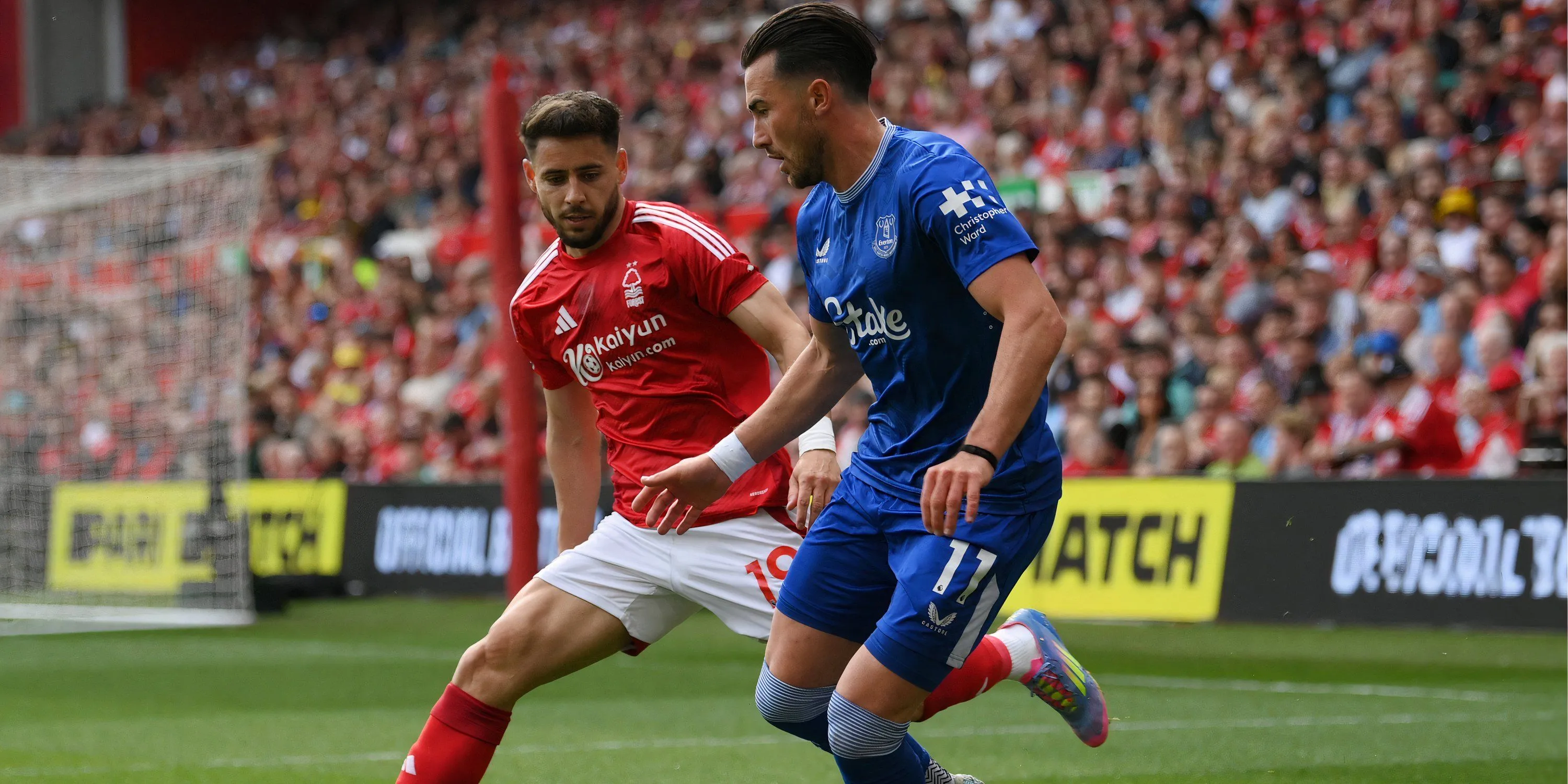 Jack Harrison thi đấu cho Everton dưới sự chỉ đạo của HLV David Moyes