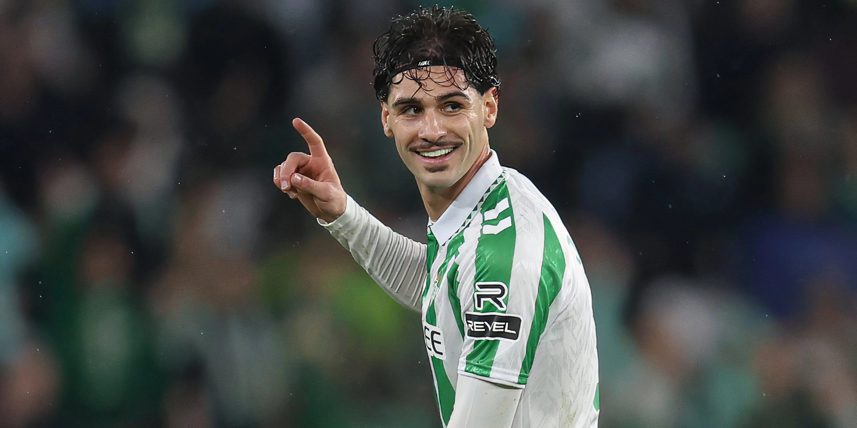 Tiền vệ Johnny Cardoso trong màu áo Real Betis tại La Liga