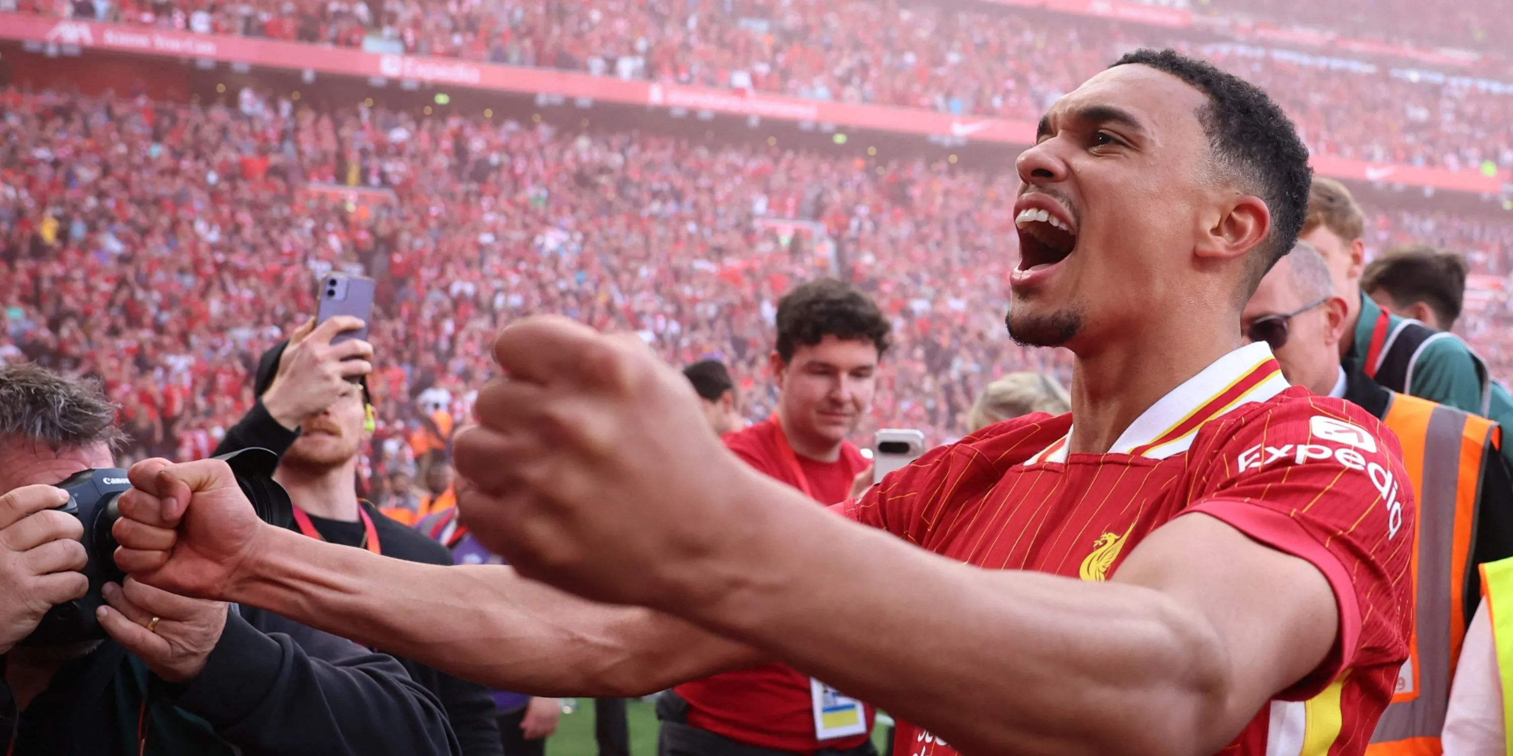Tương lai của Trent Alexander-Arnold tại Liverpool vẫn là dấu hỏi lớn