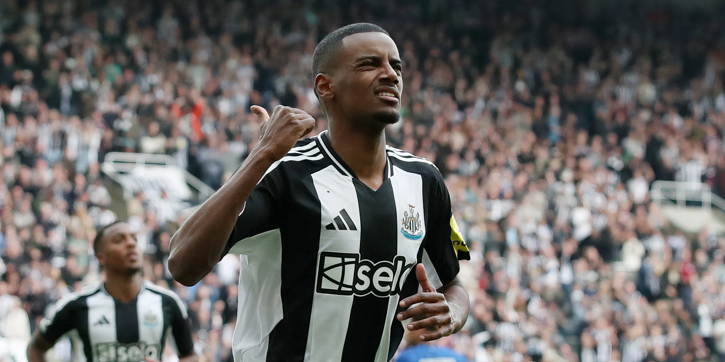 Alexander Isak thể hiện kỹ thuật cá nhân điêu luyện