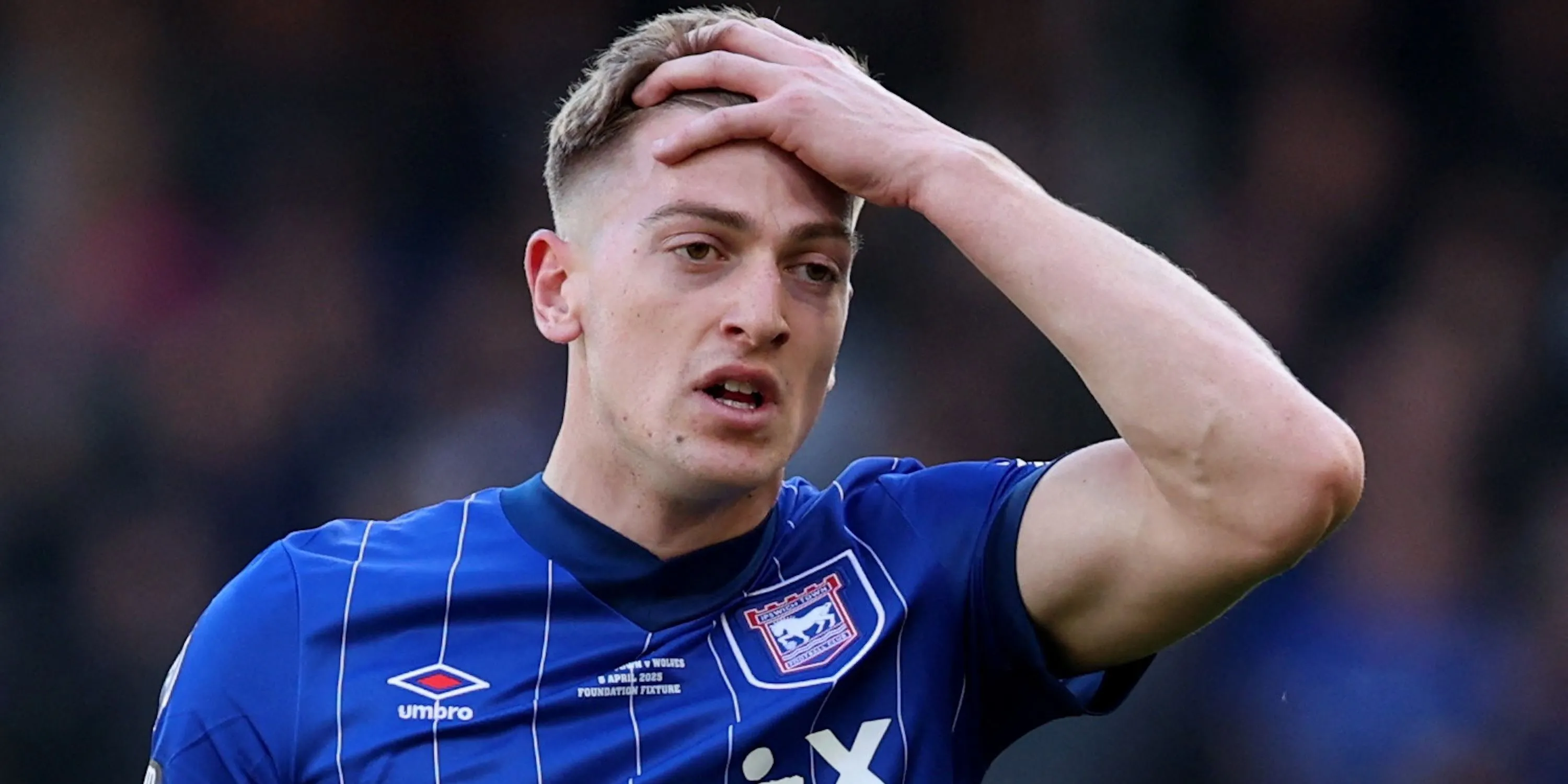 Cầu thủ Liam Delap của Ipswich Town trong một trận đấu