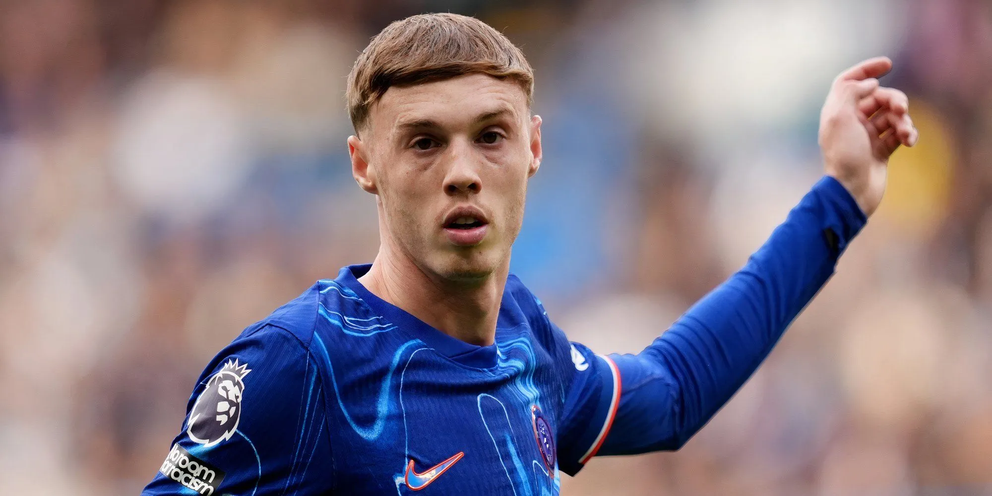 Cole Palmer ăn mừng trong màu áo Chelsea sau trận đấu với Liverpool