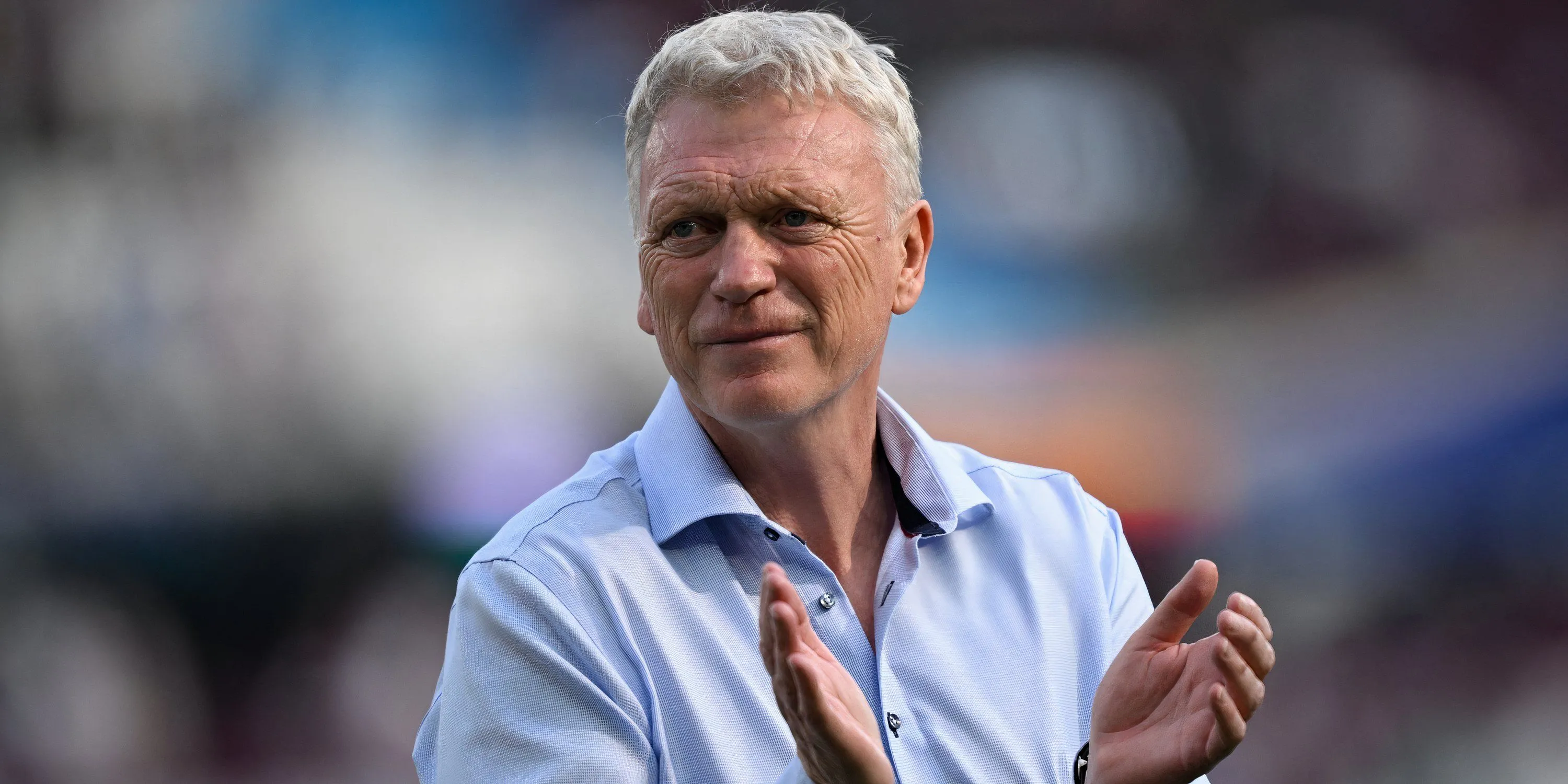 David Moyes vỗ tay các cổ động viên West Ham United