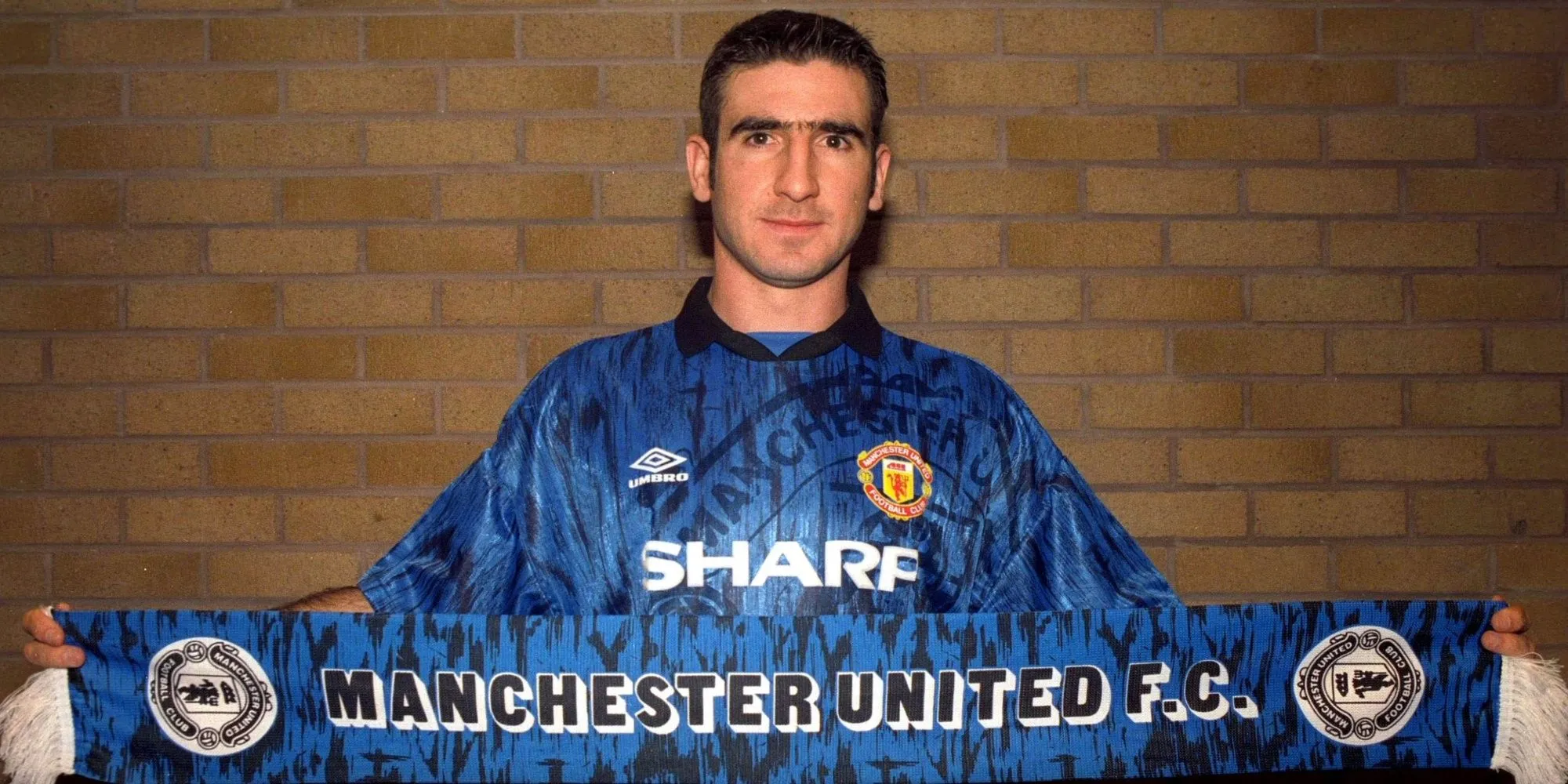 Eric Cantona thi đấu đầy cảm hứng cho Manchester United