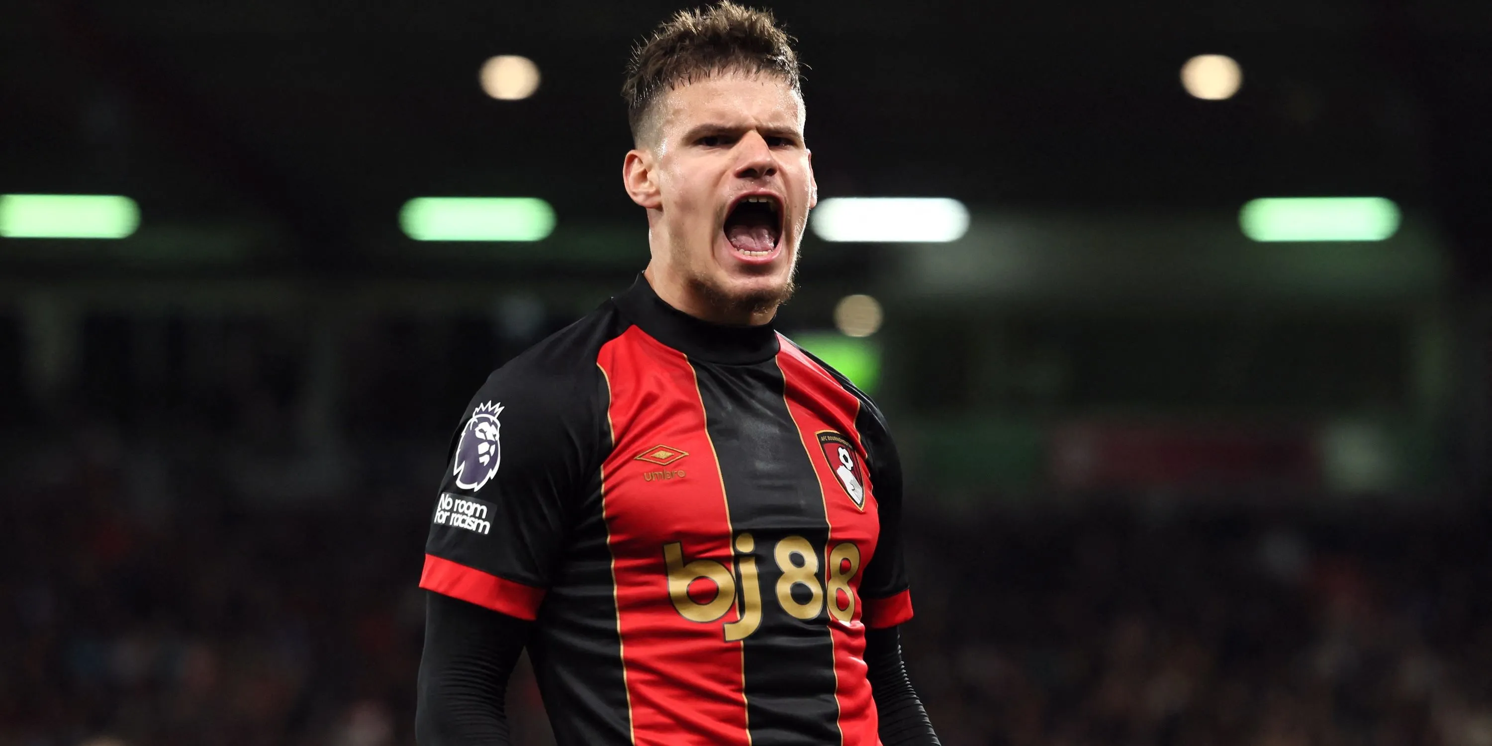Hậu vệ Milos Kerkez của AFC Bournemouth