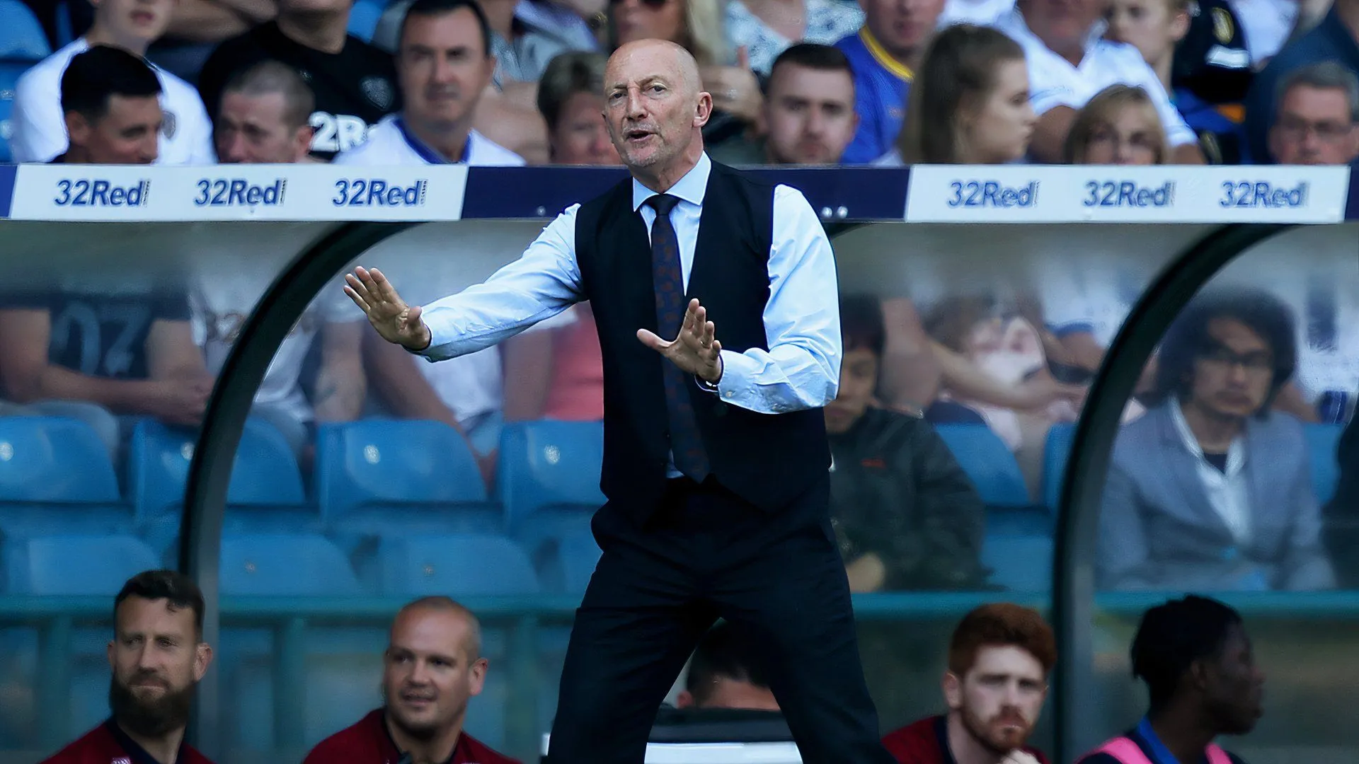 Ian Holloway trong trang phục huấn luyện của Queens Park Rangers