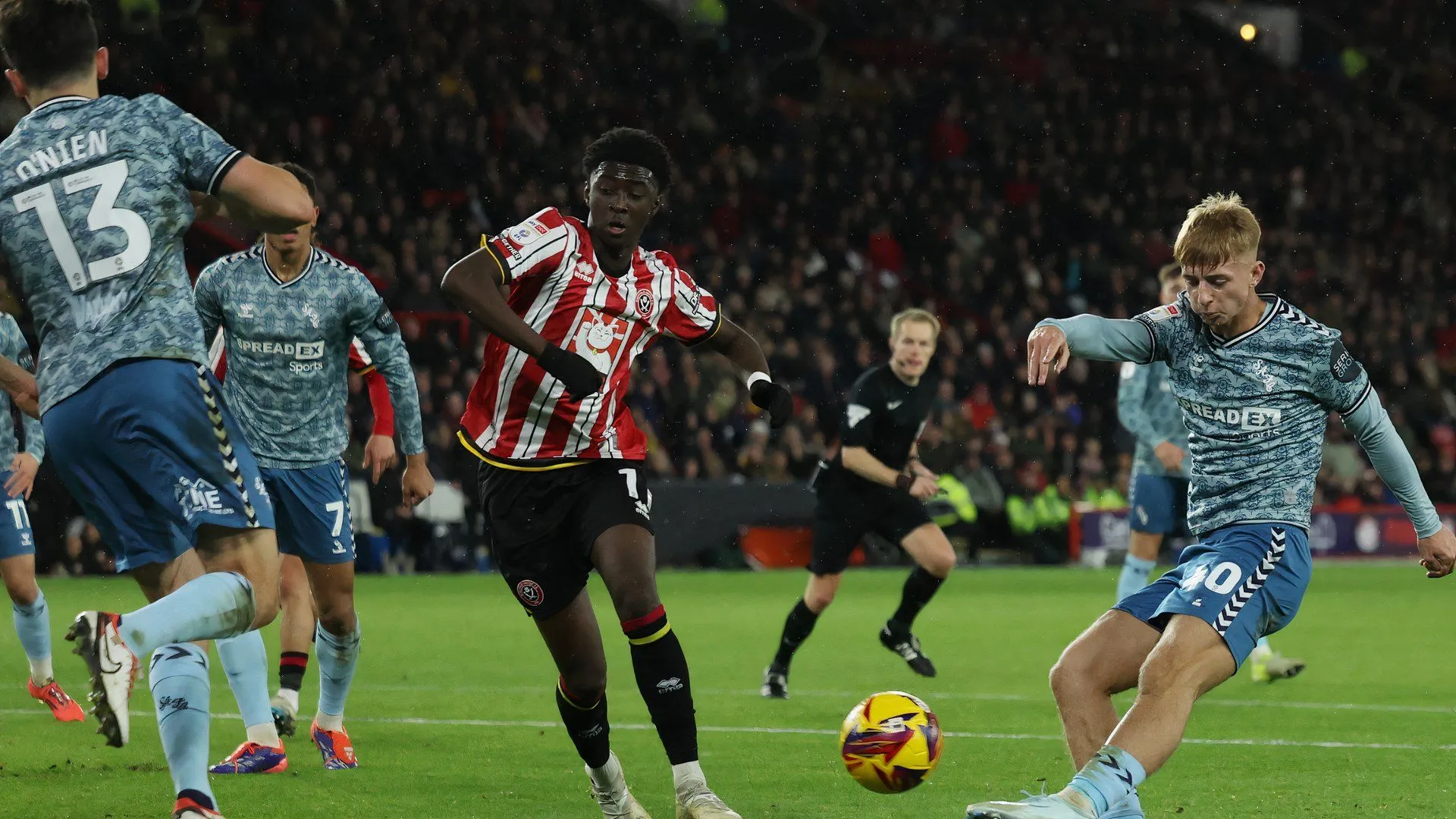 Jesurun Rak-Sakyi cầu thủ chạy cánh Crystal Palace từng thi đấu cho Sheffield United