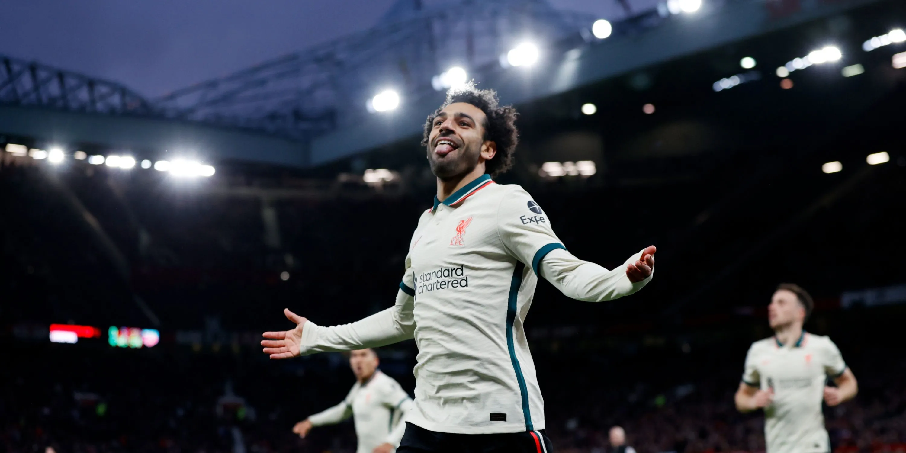 Mohamed Salah trong trận đấu giữa Liverpool và Manchester United tại Old Trafford
