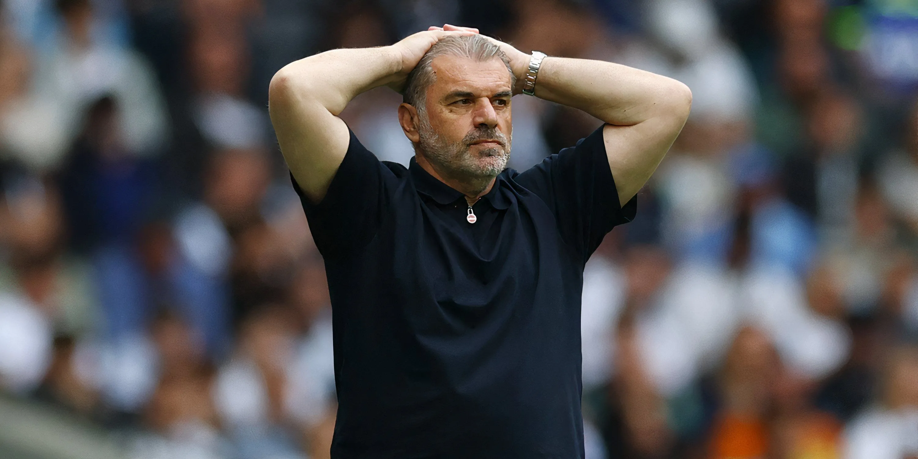 Ange Postecoglou, cựu huấn luyện viên Tottenham, trong trận đấu