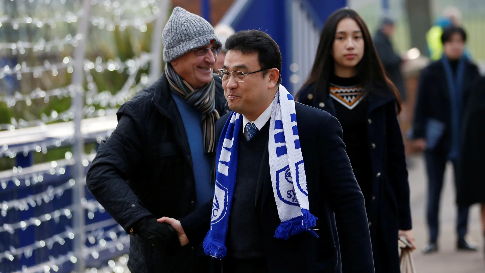 Chủ tịch Sheffield Wednesday, Dejphon Chansiri, đang gặp áp lực lớn sau vụ chậm lương