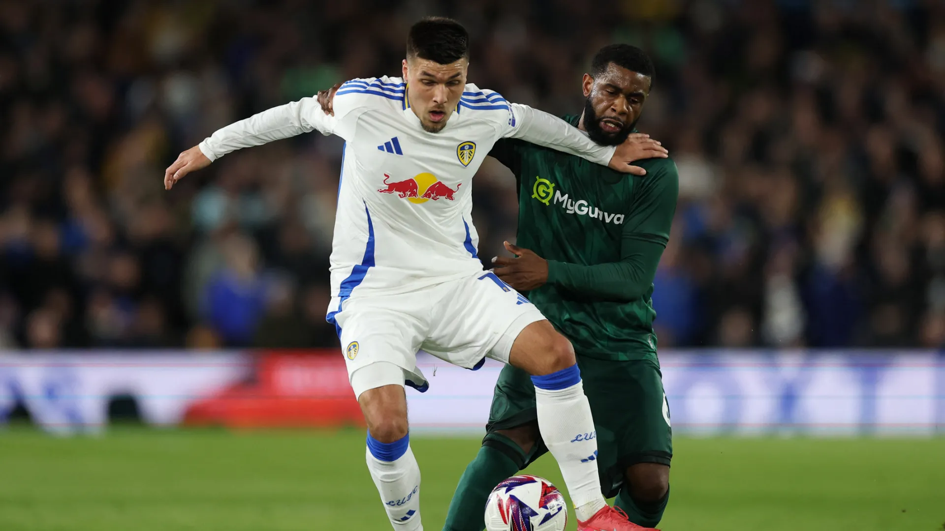 Japhet Tanganga thi đấu ấn tượng trong màu áo Millwall mùa giải vừa qua