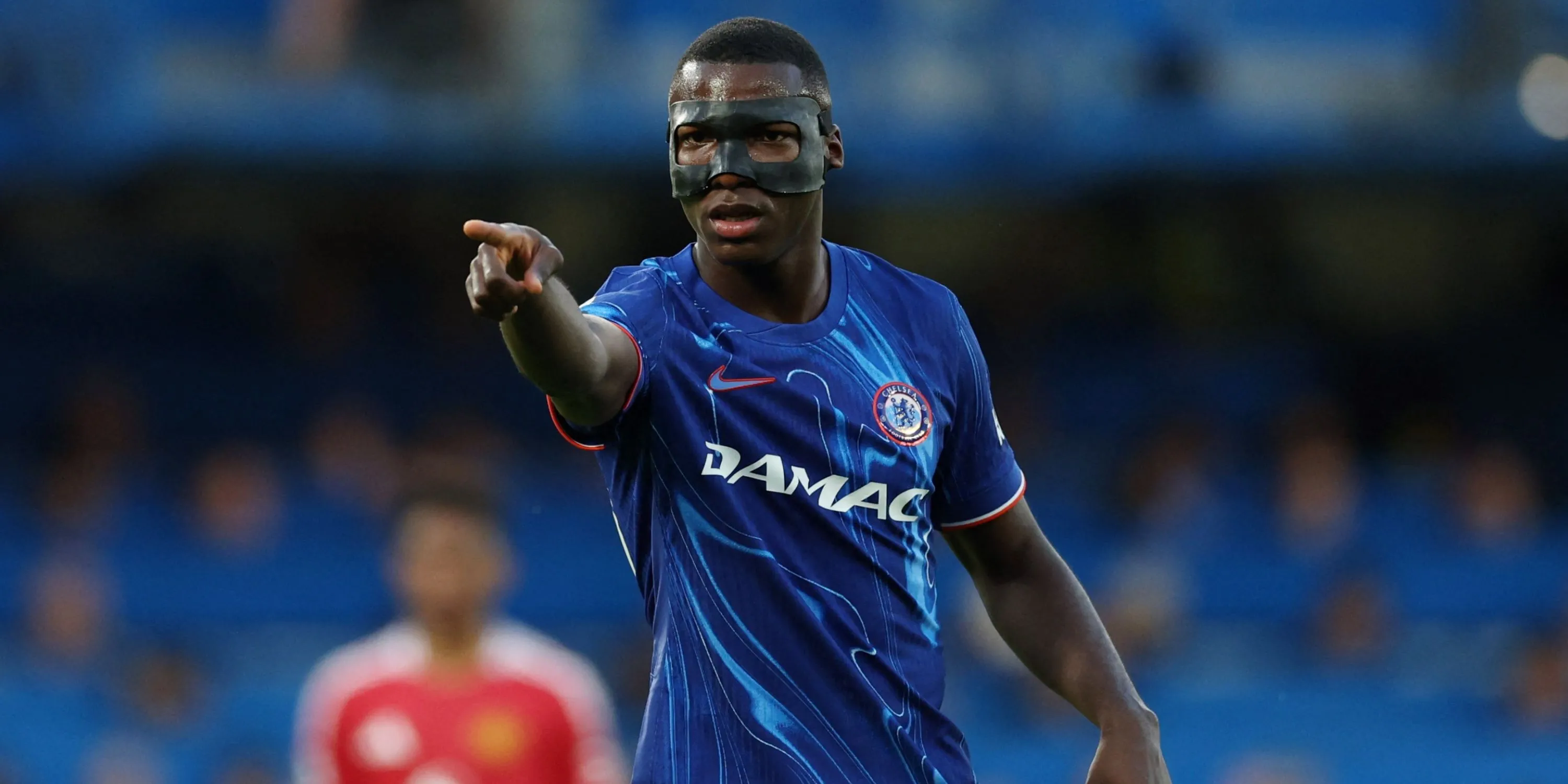 Tiền vệ Moises Caicedo trong màu áo Chelsea thi đấu tại Ngoại hạng Anh