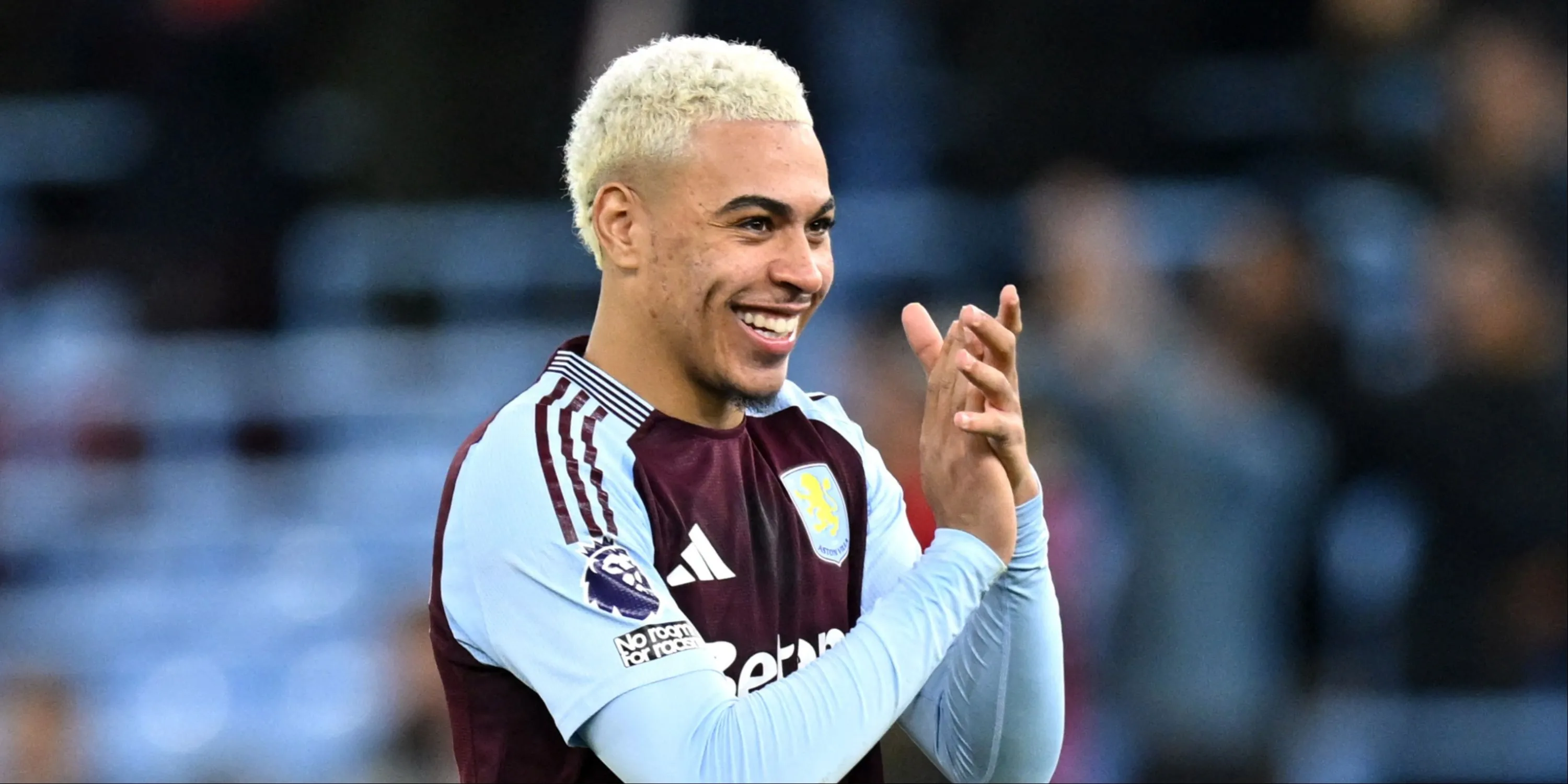 Tiền vệ Morgan Rogers trong màu áo Aston Villa, cầu thủ được Arsenal theo dõi