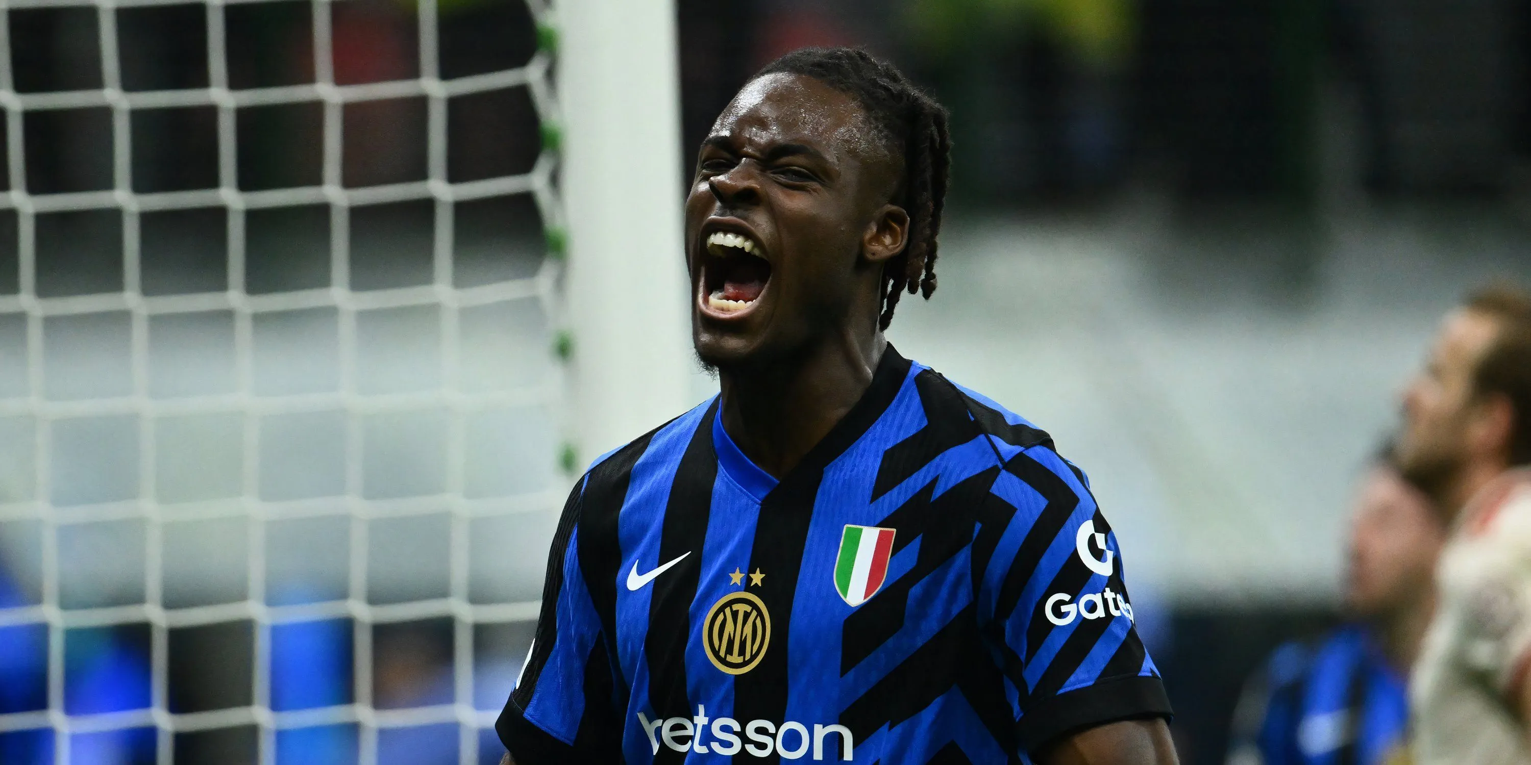 Trung vệ Yann Bisseck trong màu áo Inter Milan