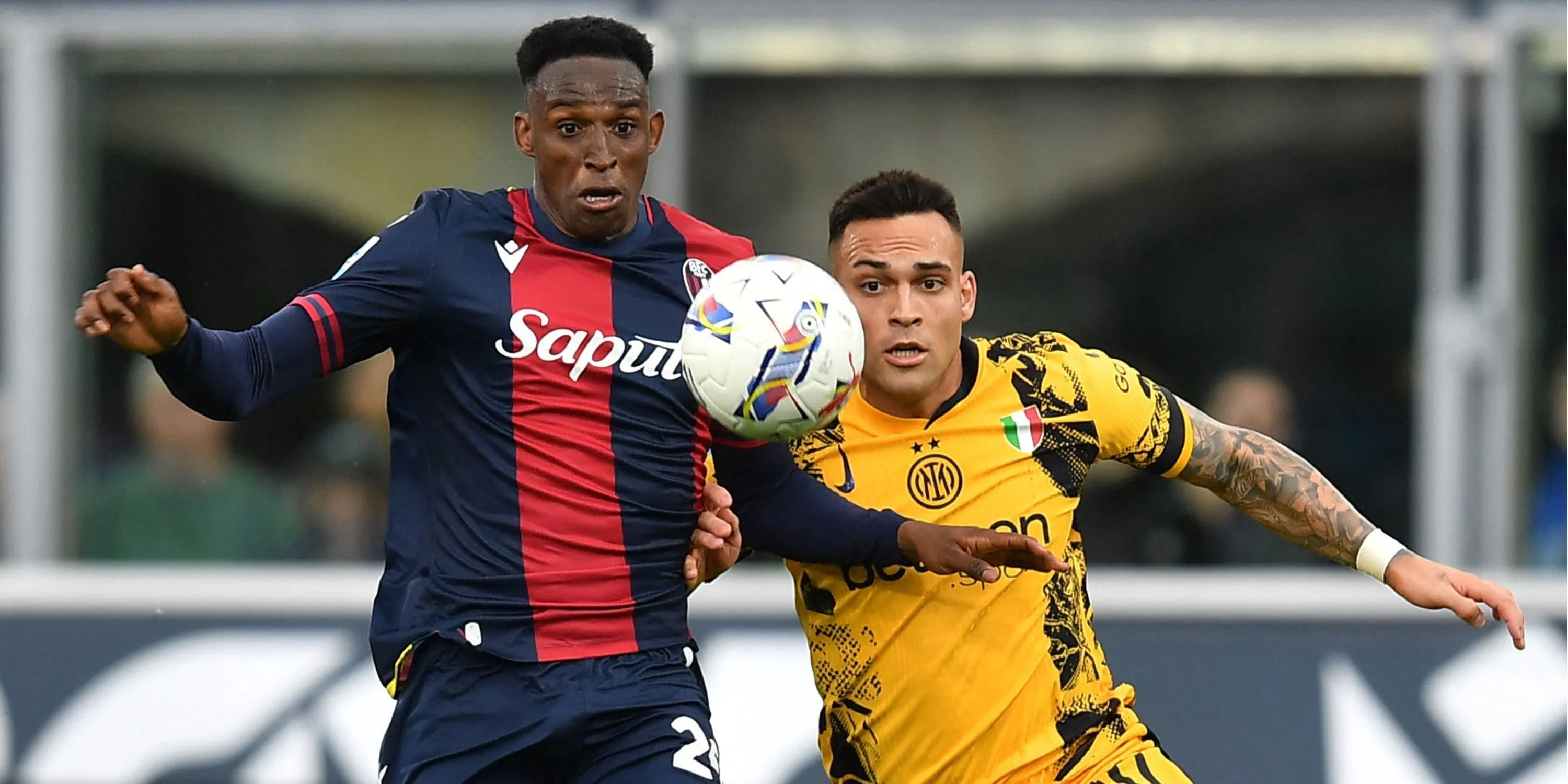 Jhon Lucumi trong trận đấu của Bologna tại Serie A