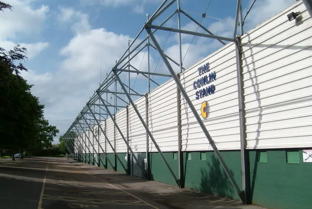 Khán đài Cowlin tại sân nhà của Yeovil Town