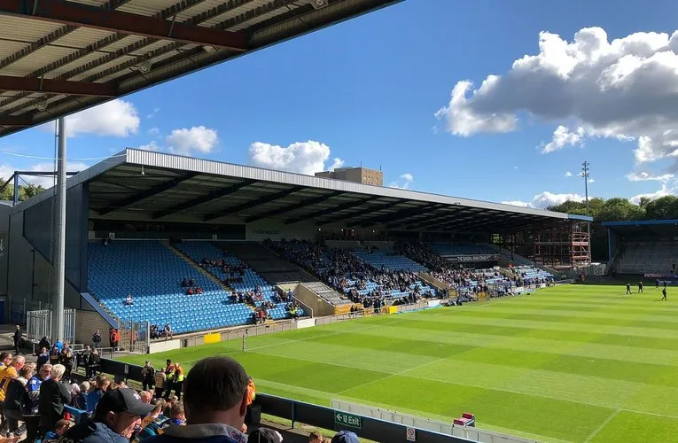 Khán đài East Stand tại The Shay Stadium, Halifax