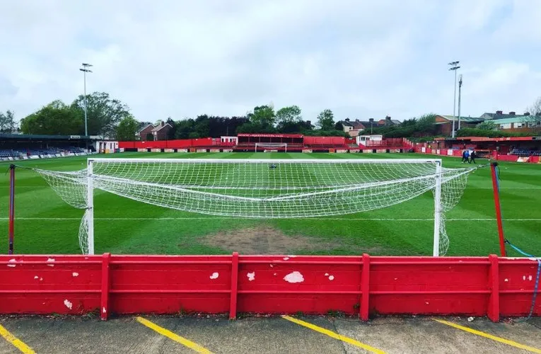 Khán đài sau khung thành sân Impact Arena