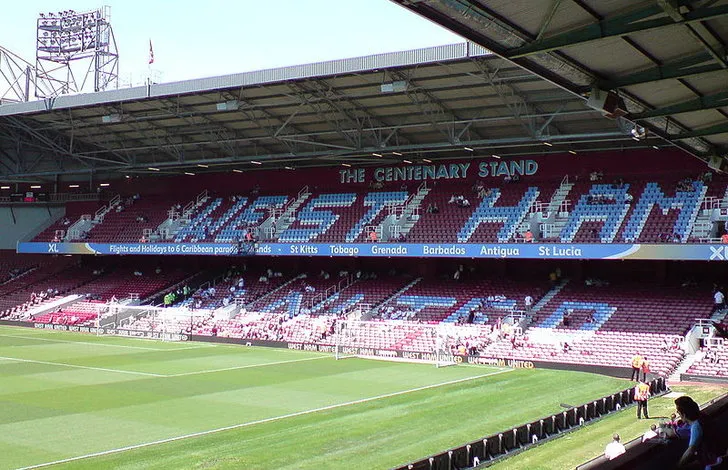 Khán đài Sir Trevor Brooking, trước đây là Centenary Stand tại Boleyn Ground