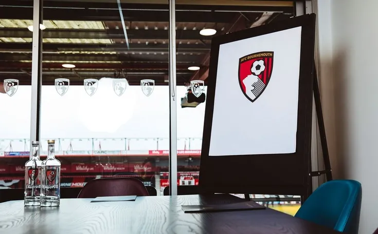 Không gian dịch vụ hospitality sang trọng tại Vitality Stadium, mang đến trải nghiệm VIP cho người hâm mộ Bournemouth