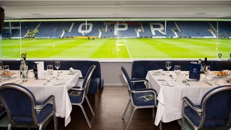 Không gian sang trọng tại khu vực phòng chờ VIP của sân Loftus Road QPR