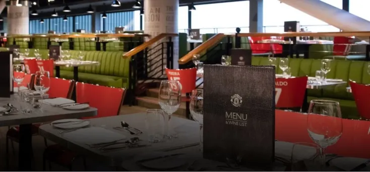 Khu vực dịch vụ hiếu khách (hospitality) sang trọng tại sân Old Trafford