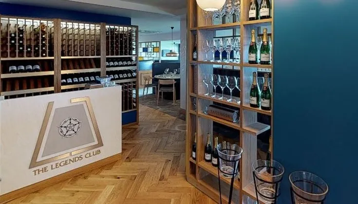 Khu vực hospitality sang trọng tại sân Elland Road