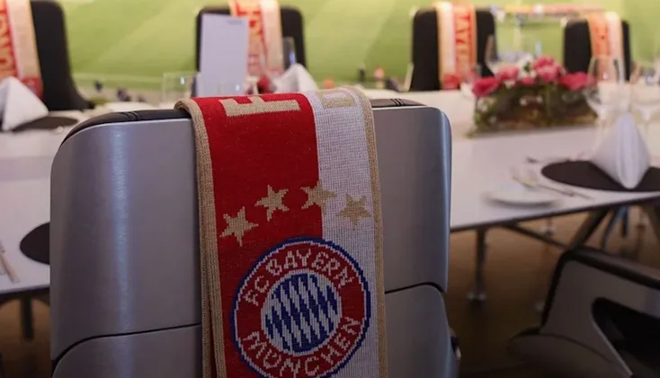 Khu vực tiếp đón VIP với ghế ngồi sang trọng tại Allianz Arena