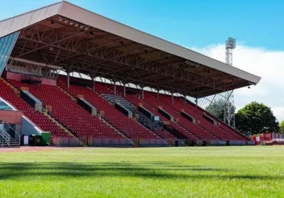 Sân vận động Quốc tế Gateshead nhìn từ bên ngoài, công trình đa năng nổi bật ở Tyne and Wear