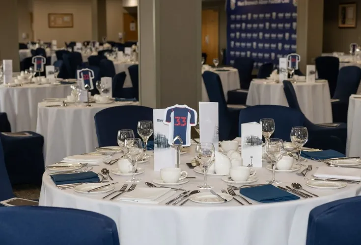 Sảnh tiếp khách sang trọng tại sân The Hawthorns của West Brom, khu vực VIP