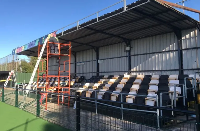 Sơ đồ bố trí chỗ ngồi và các khu vực tại sân vận động Dales Lane của Rushall Olympic