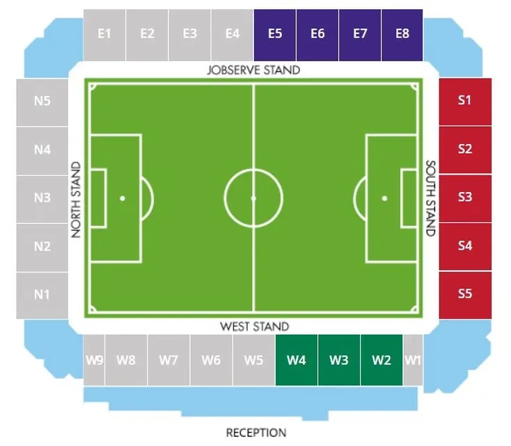 Sơ đồ chỗ ngồi chi tiết của sân JobServe Community Stadium, minh họa vị trí các khán đài và khu vực dành cho CĐV tại sân nhà Colchester United.