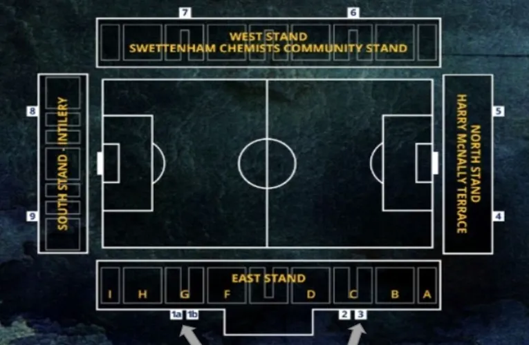 Sơ đồ chỗ ngồi chi tiết của sân vận động Deva Stadium, hiển thị các khán đài và khu vực.