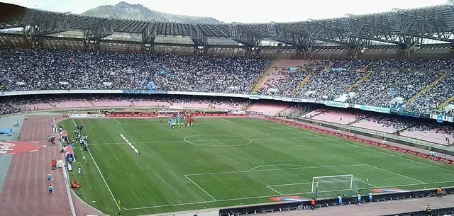Sơ đồ khán đài tổng quan của sân vận động Diego Armando Maradona