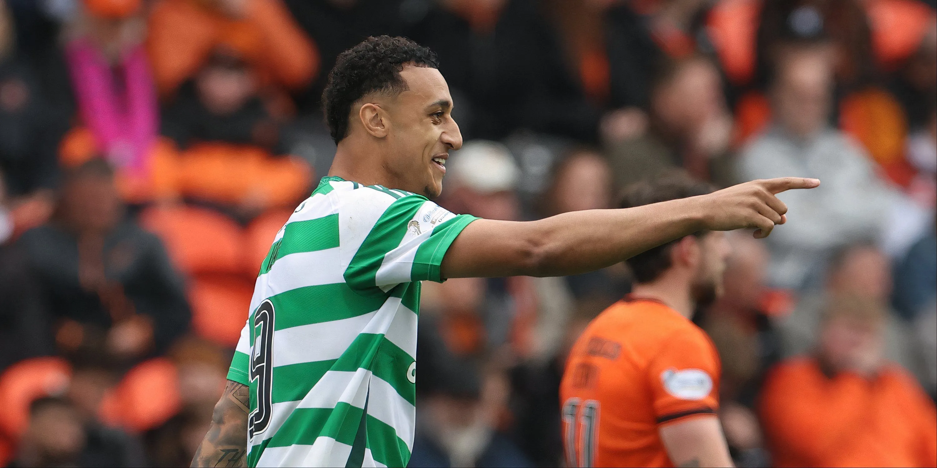 Tiền đạo Adam Idah của Celtic đối mặt với tương lai không chắc chắn tại Parkhead