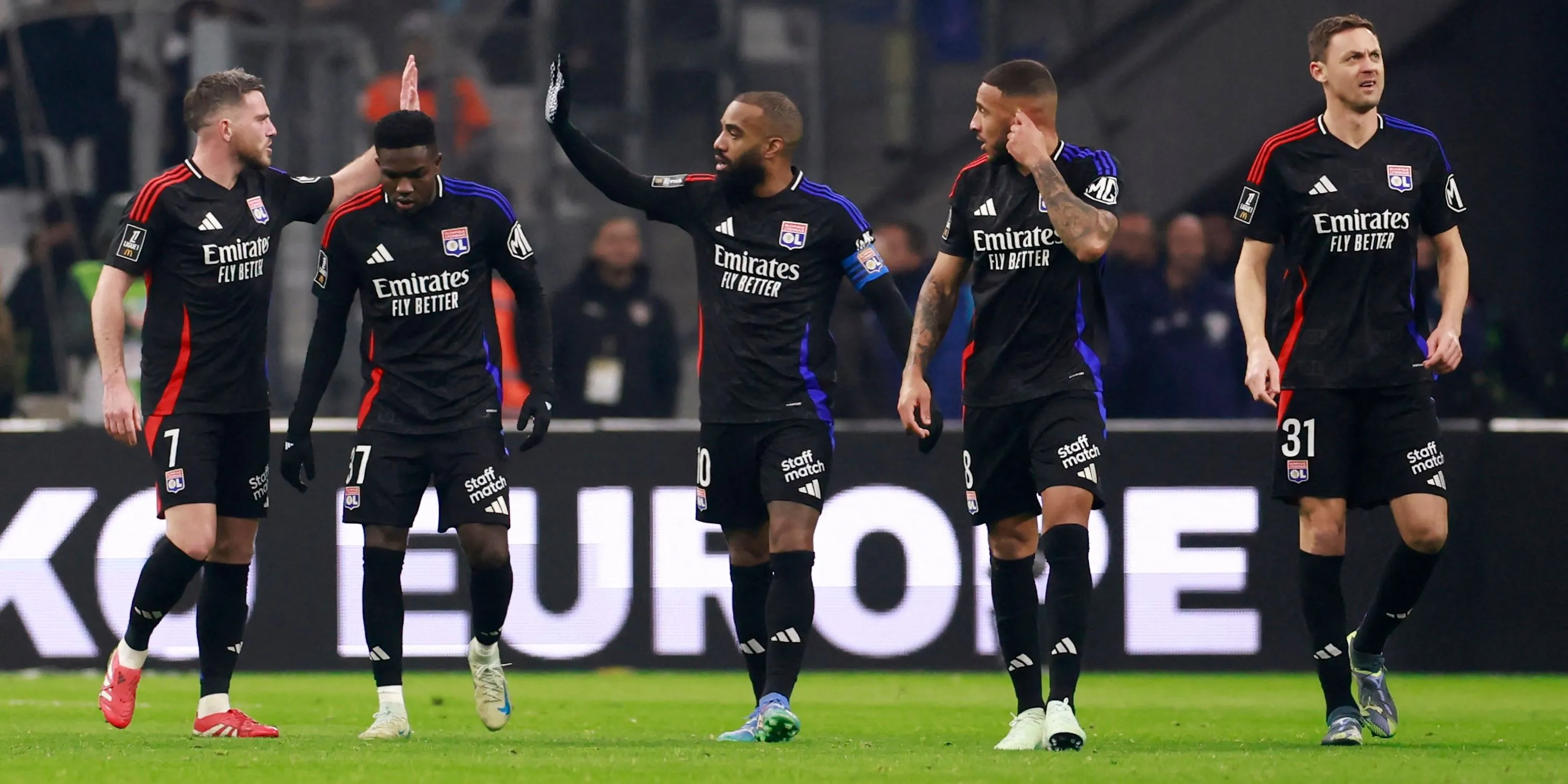 Tiền vệ Corentin Tolisso của Lyon ăn mừng bàn thắng, mục tiêu chuyển nhượng tiềm năng của Manchester United
