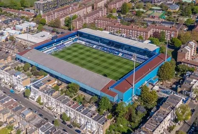 Toàn cảnh sân vận động Loftus Road, sân nhà của QPR nhìn từ trên cao
