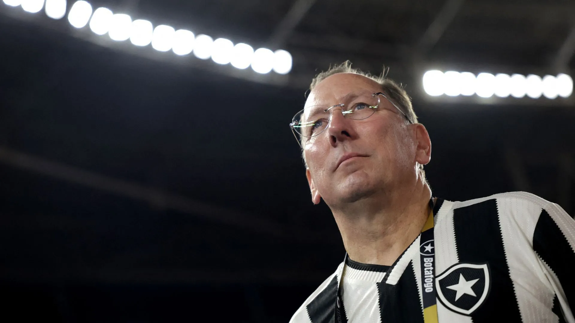 Tỷ phú Mỹ John Textor, một trong những người được liên hệ mua Sheffield Wednesday.