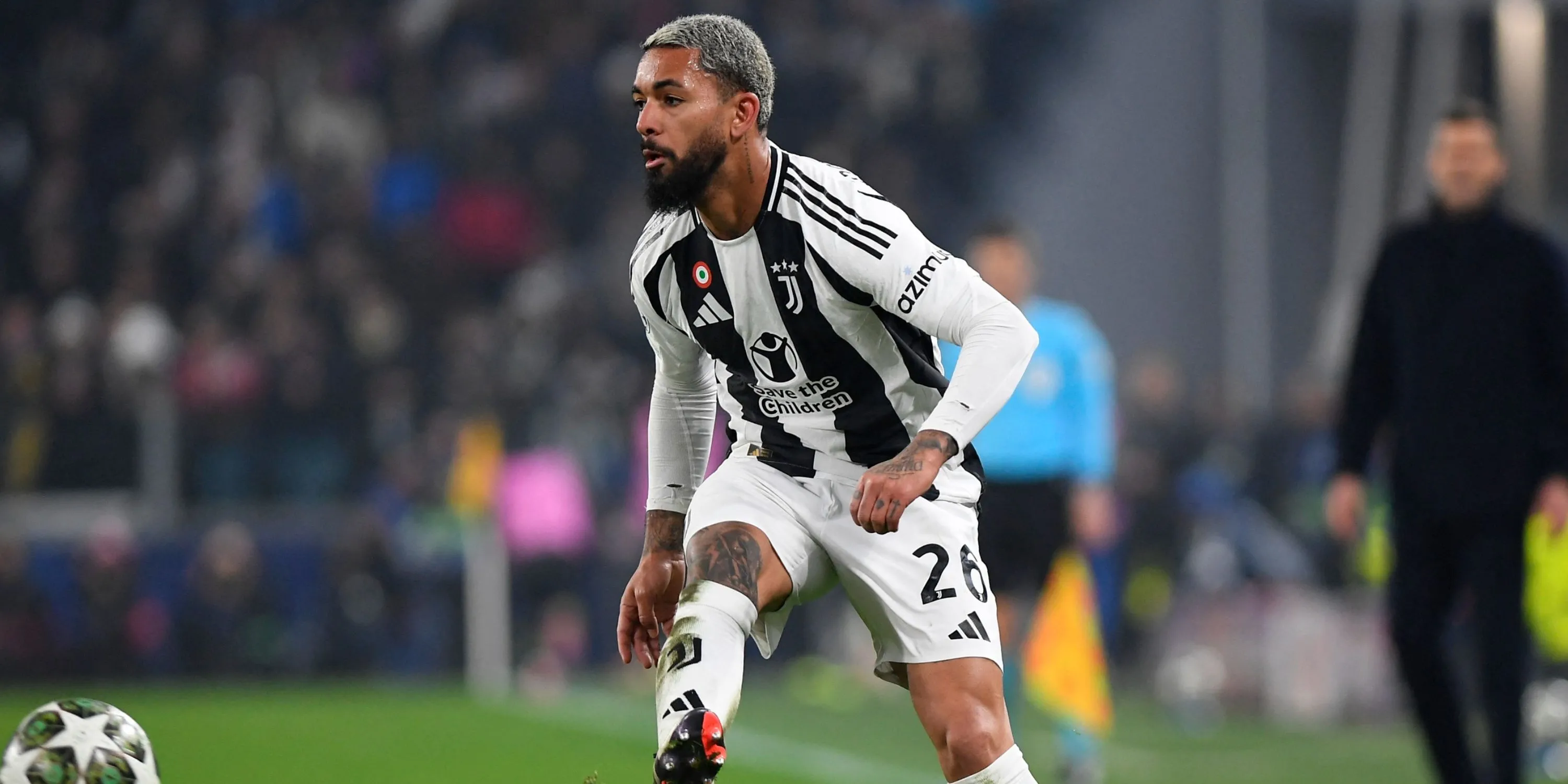 Douglas Luiz của Juventus trong trận đấu Champions League: Khát khao chứng tỏ bản thân