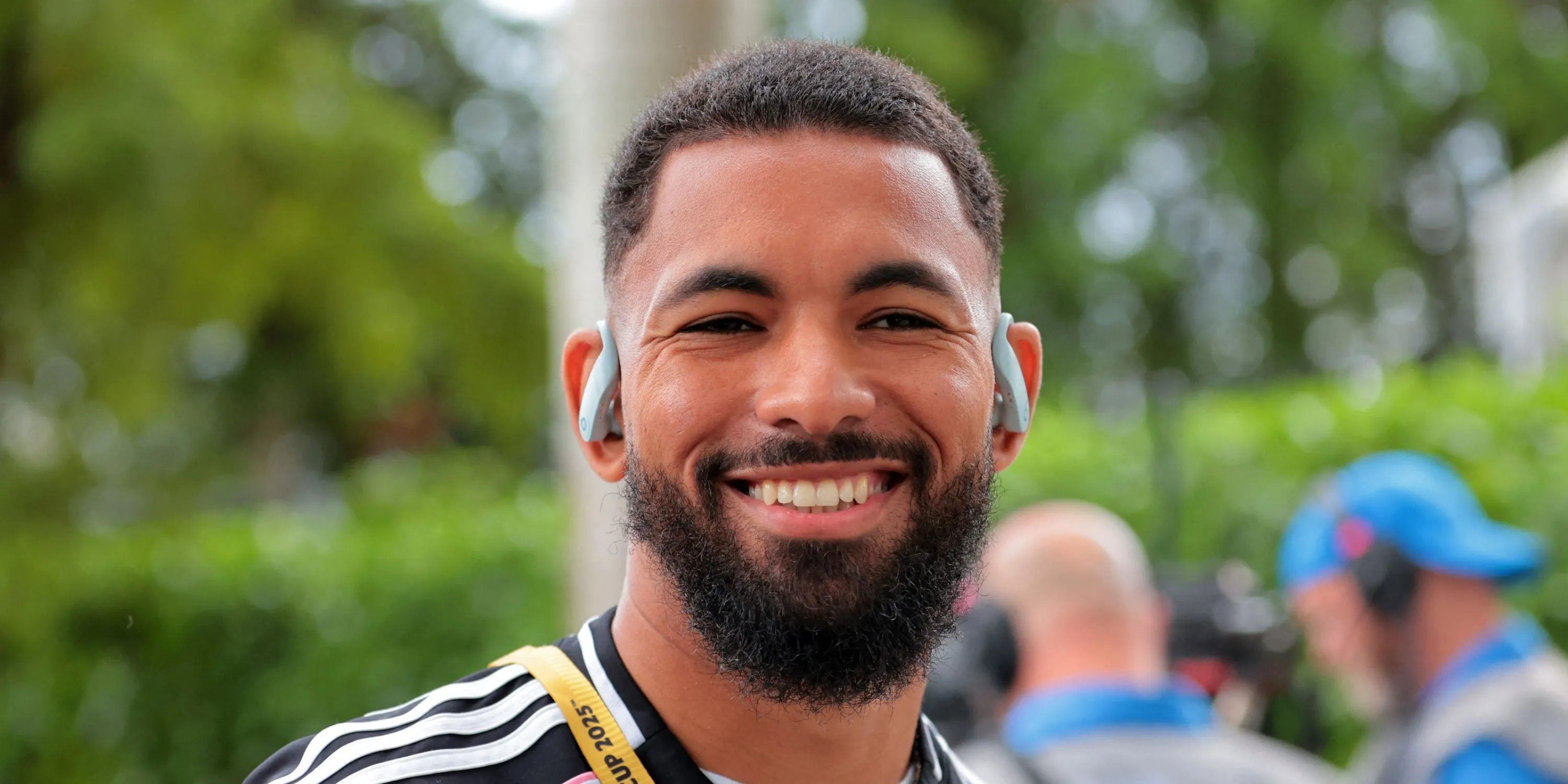 Douglas Luiz trong màu áo Juventus, mục tiêu chuyển nhượng hàng đầu của Everton