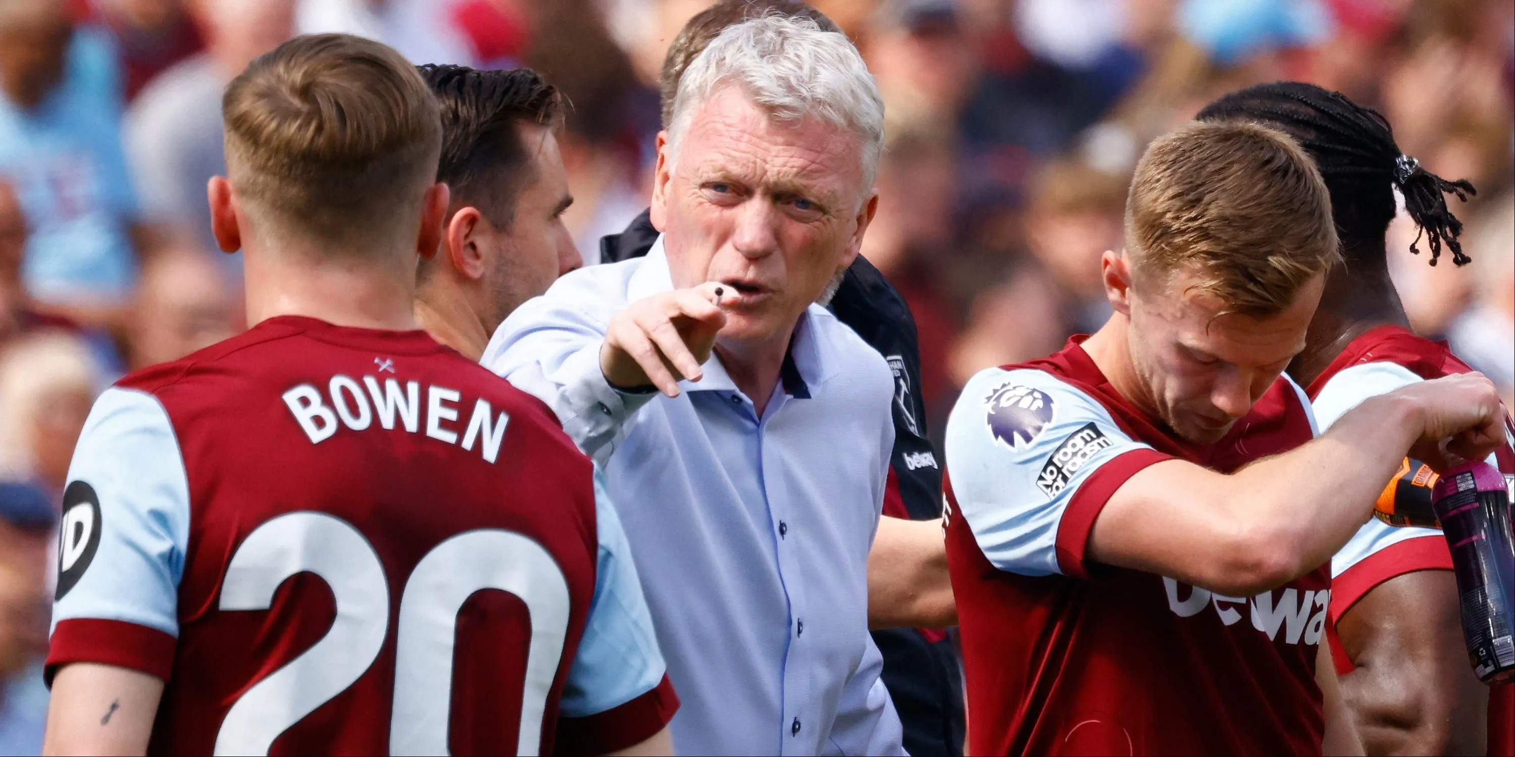 HLV David Moyes và cầu thủ Jarrod Bowen cùng với James Ward-Prowse trong màu áo West Ham