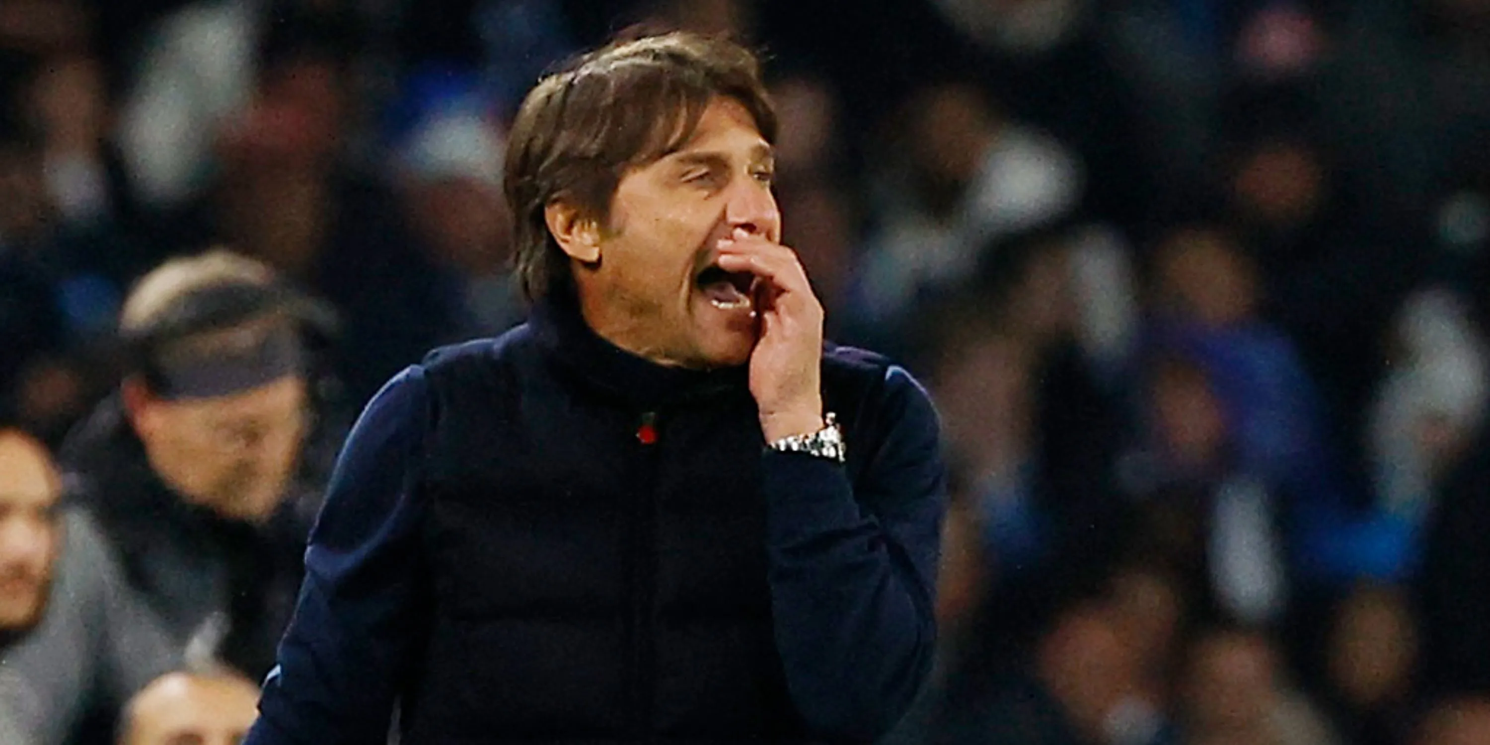Huấn luyện viên Antonio Conte của Napoli