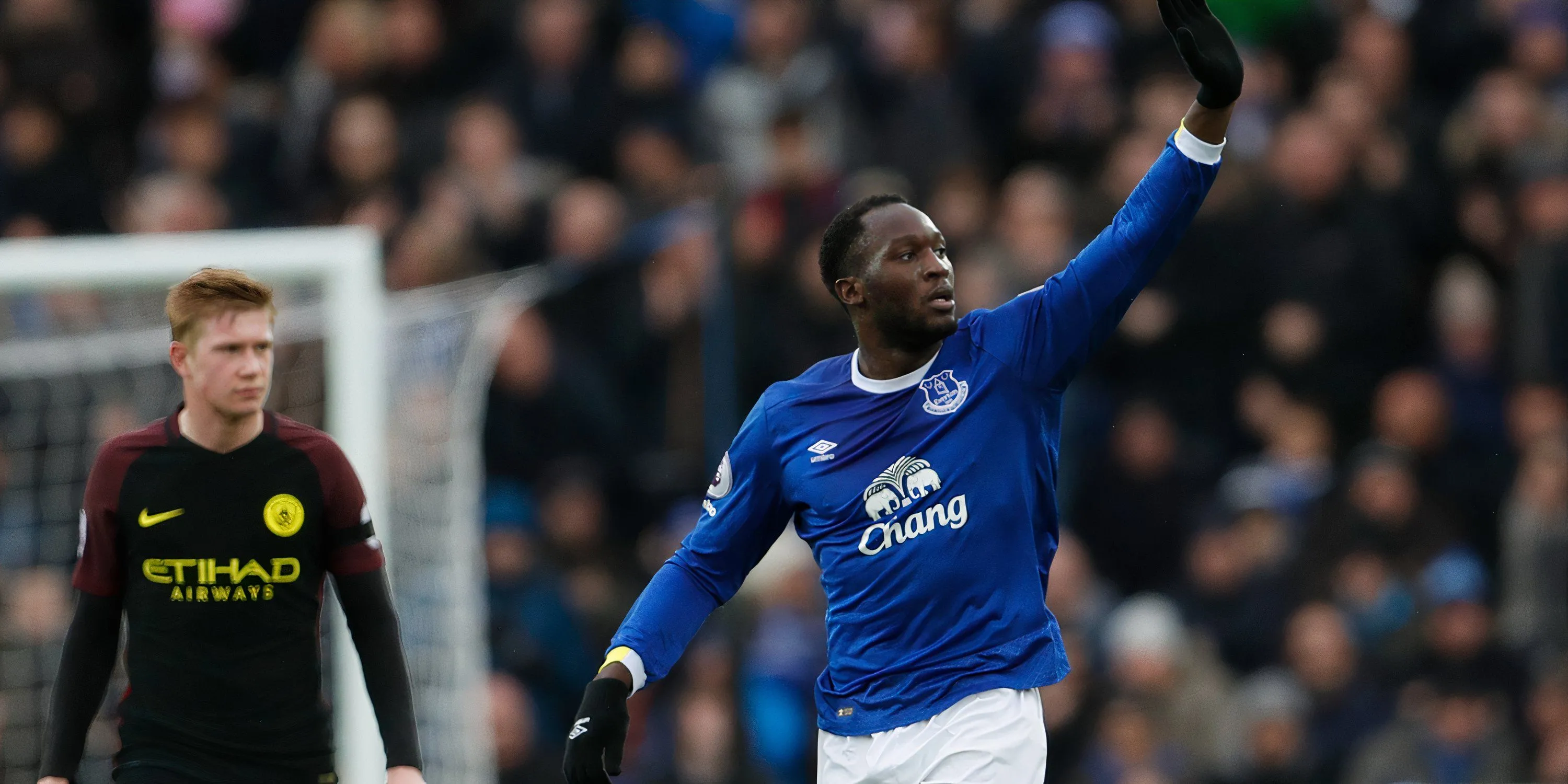 Romelu Lukaku ghi bàn trong màu áo Everton tại Premier League