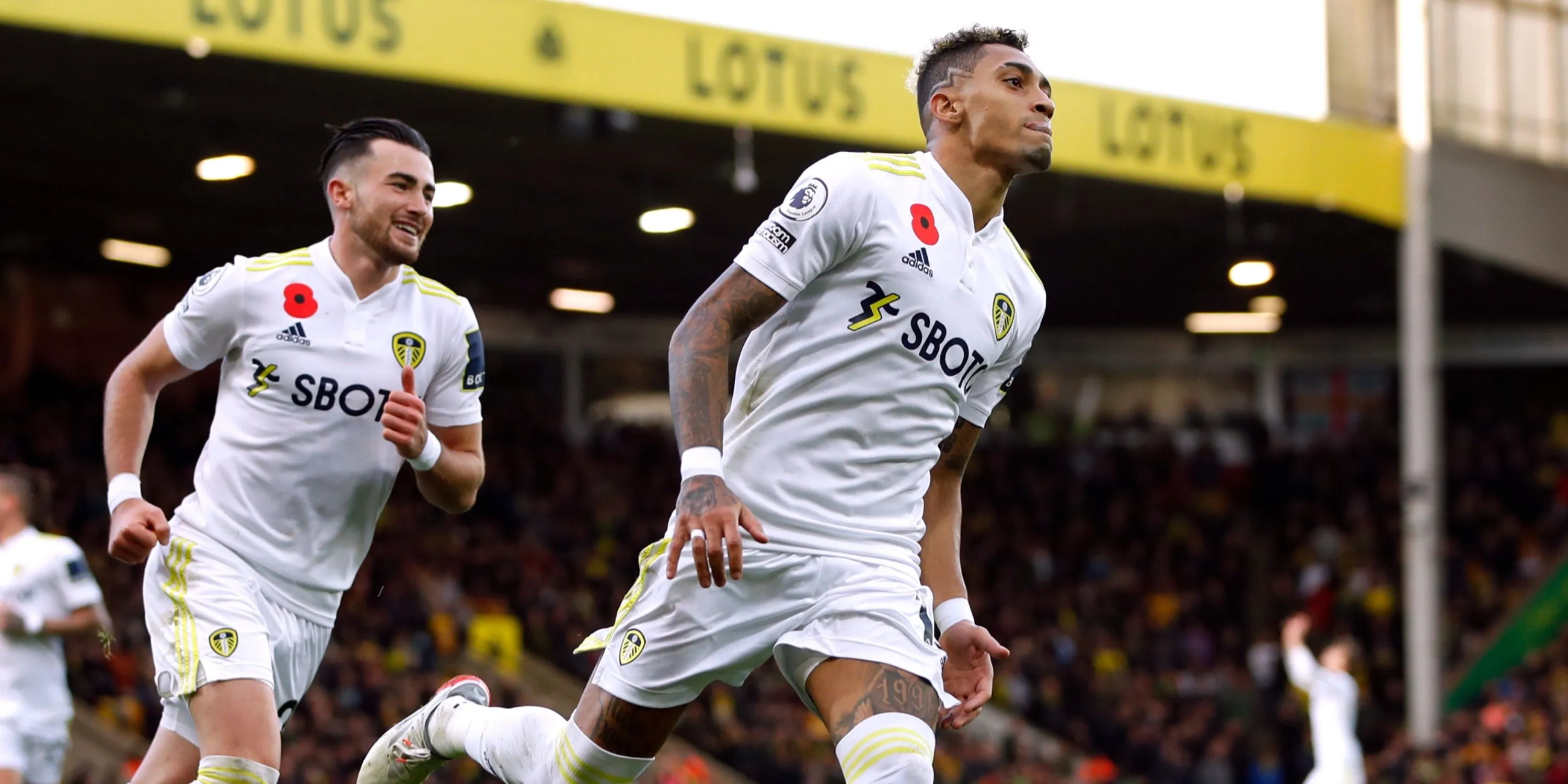 Tiền đạo Raphinha trong màu áo Leeds United tại Premier League