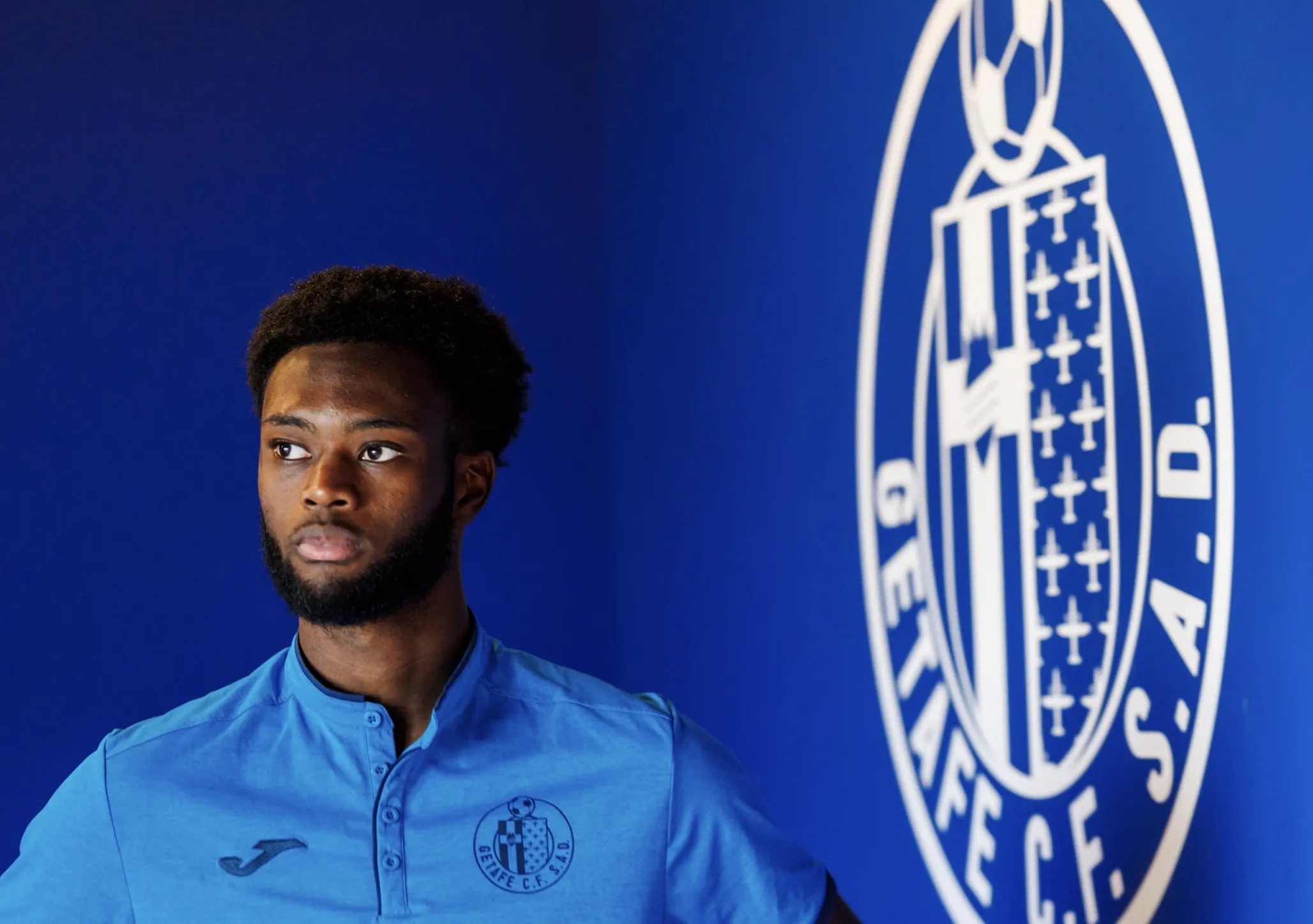 Abu Kamara rời Hull City để gia nhập Getafe, hình ảnh tân binh trên sân tập